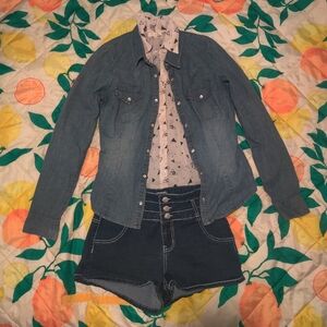 Size 9 High waisted dark blue shorts.